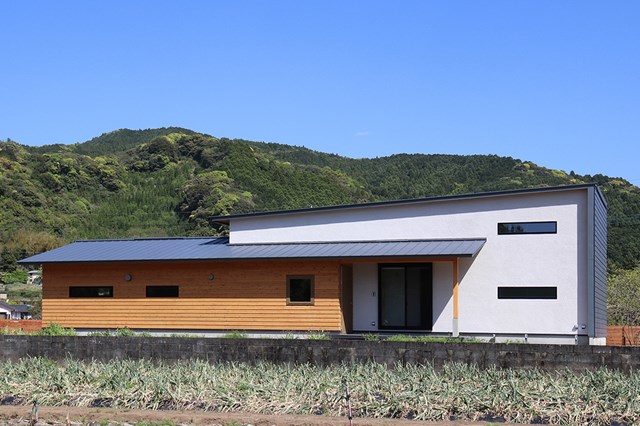 houseH